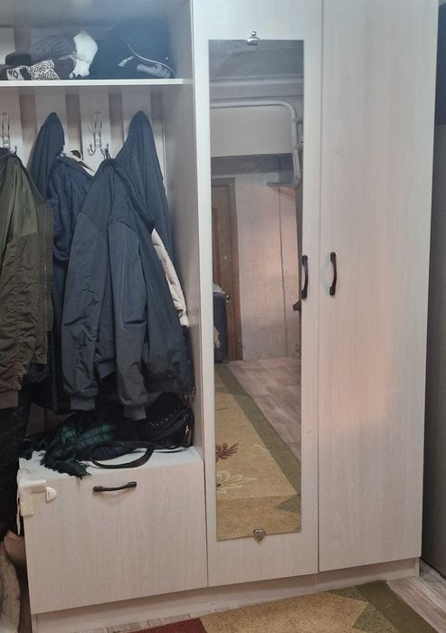 Шкаф для прихожей