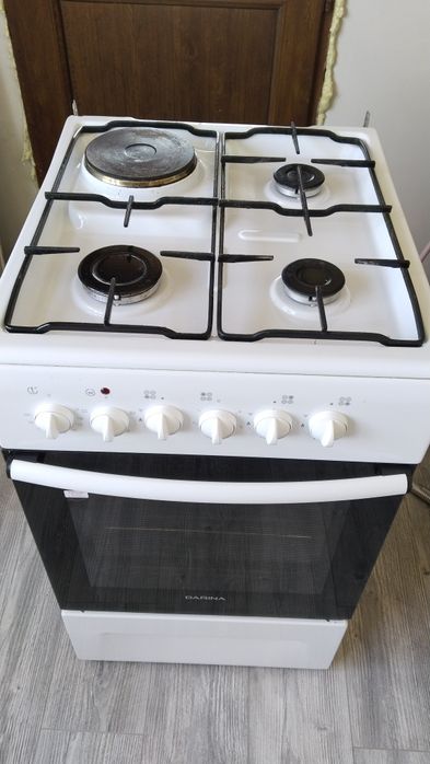 Продам газовую плиту
