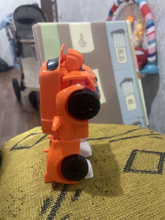 Тобот Х купил за 1000