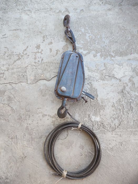 Продам лебёдку рычажную. 1.5тонны.