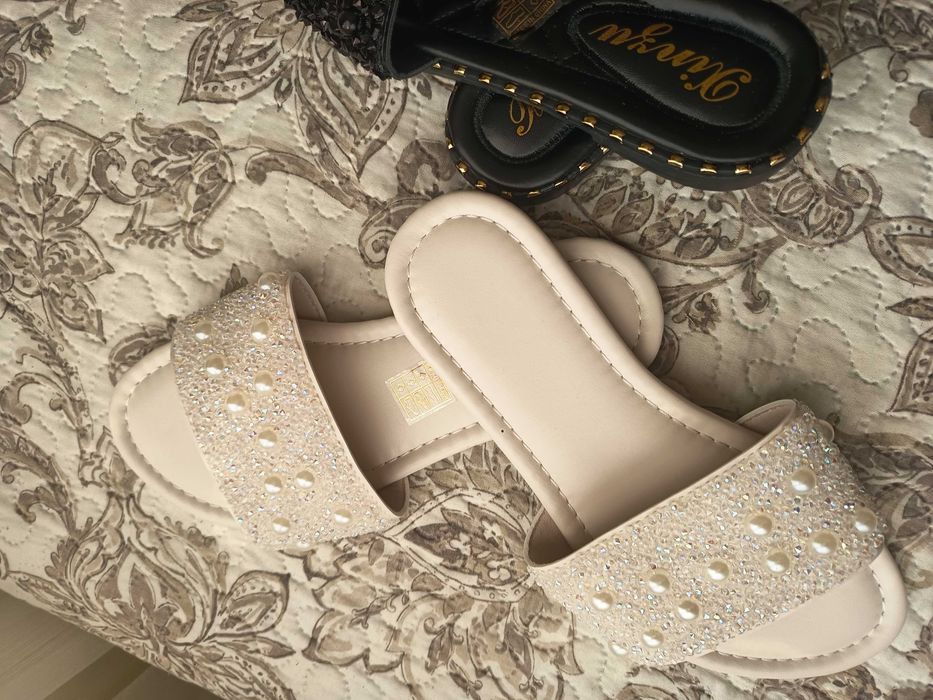 Чехли Модели 36 номер Нови