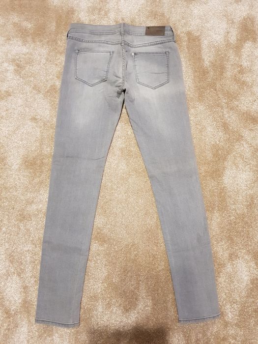 Blugi H&M, gri deschis, 36