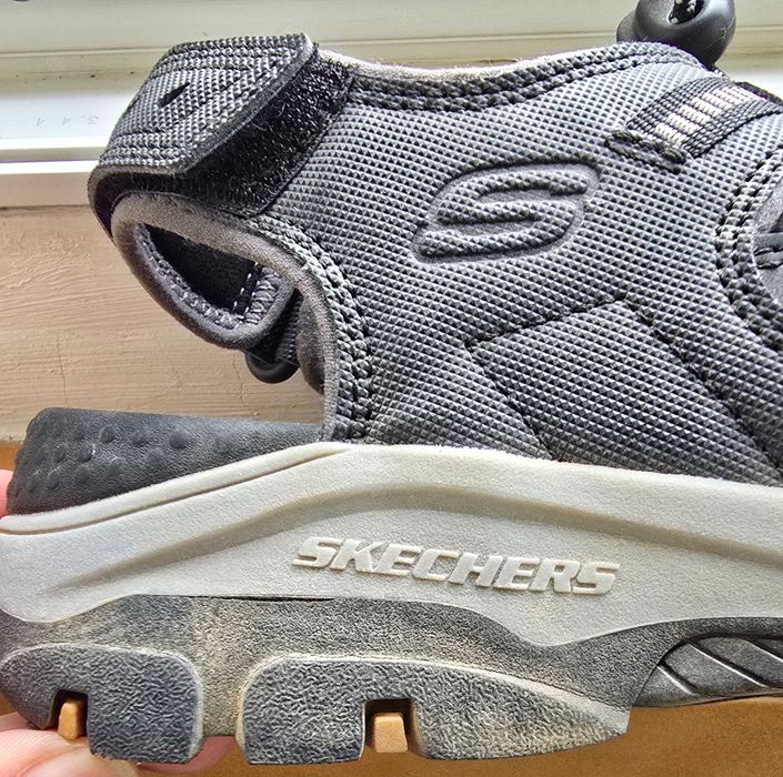 Skechers Tresmen Menard, sandale din piele pentru bărbați, gri, masura 42 EU