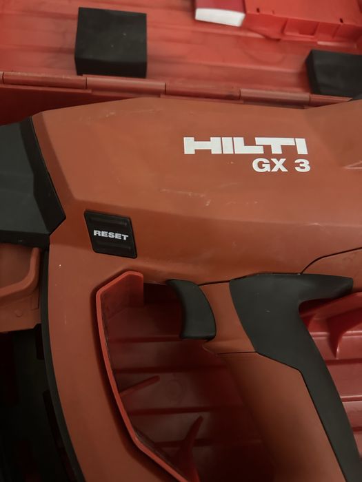 Vând spituri HILTI,SENCO,RN