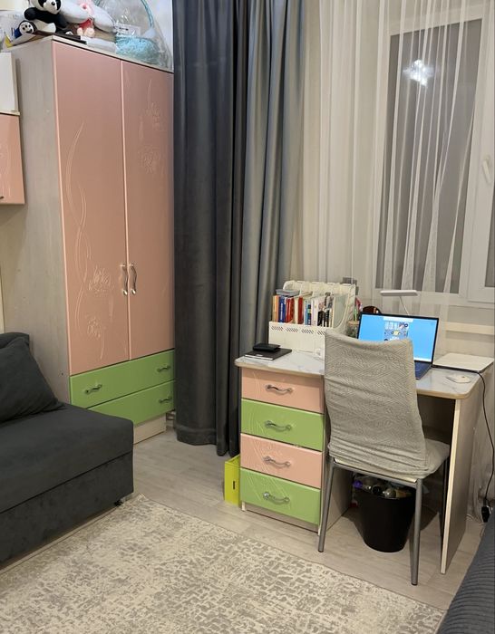 Продам шкаф со столом