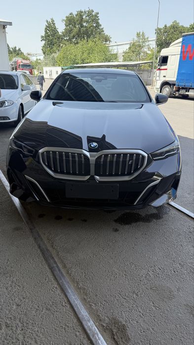 BMW I5 35L 2024 yil