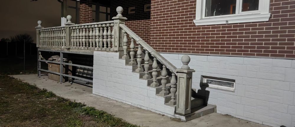 Продам балясины,перила,тумбы