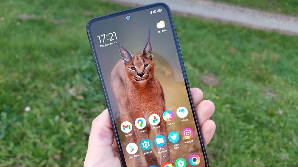 POCO M5, черный, в идеальном состоянии