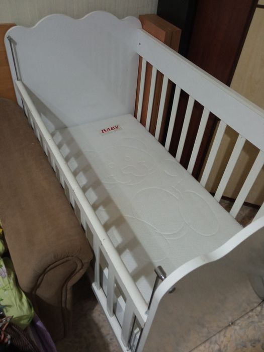 Кроватка маятник