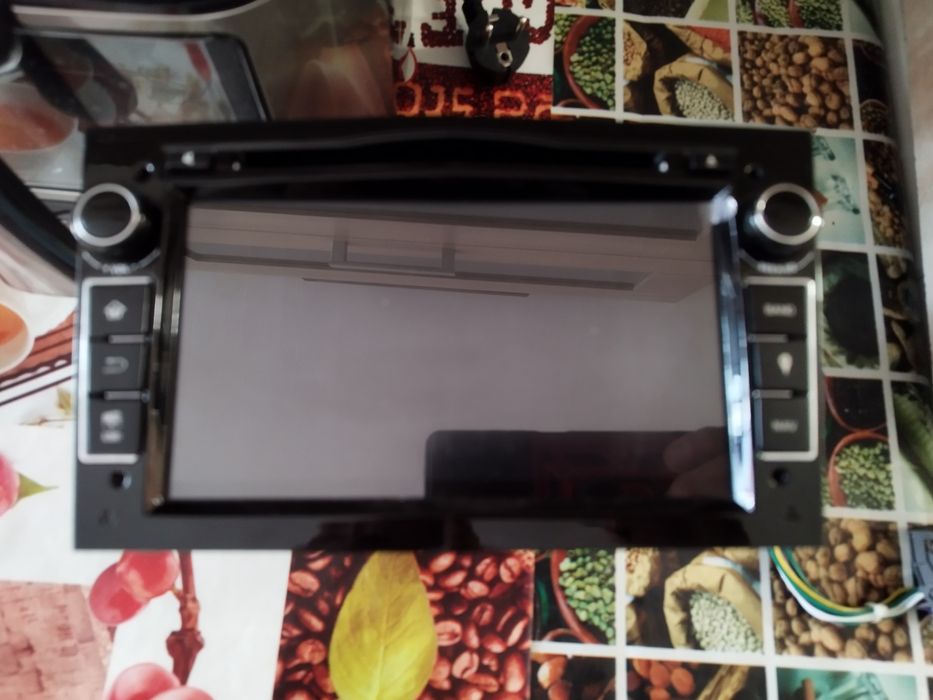 Мулти медия  за кола