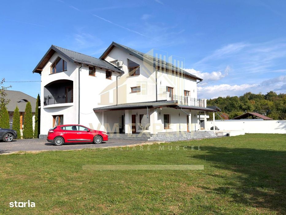 Casă 5 Camere Teren 1600 Mp Campulung