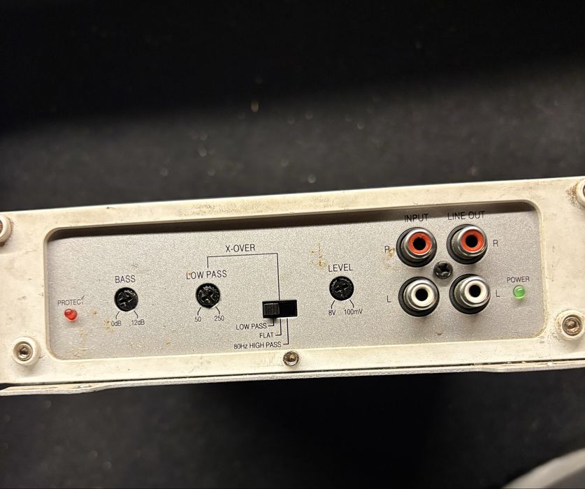 Усилвател blaupunkt gta 260