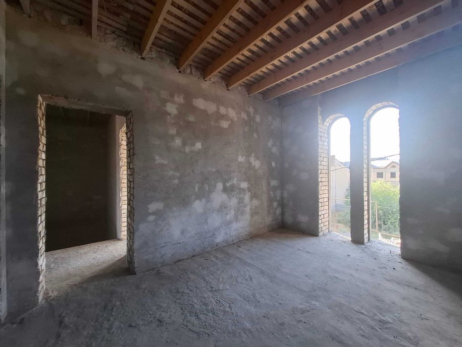 Продаётся трёхуровневая коробка в элитной махале