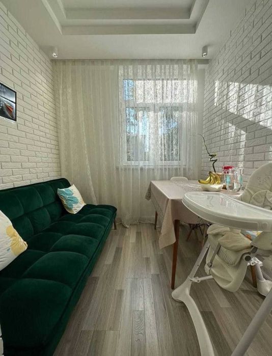 Продаётся 2в3/3/5 на ул.Саламатина 56м2