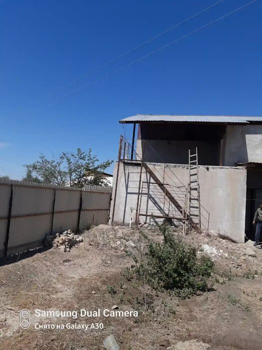 Сотилади 320 милеон