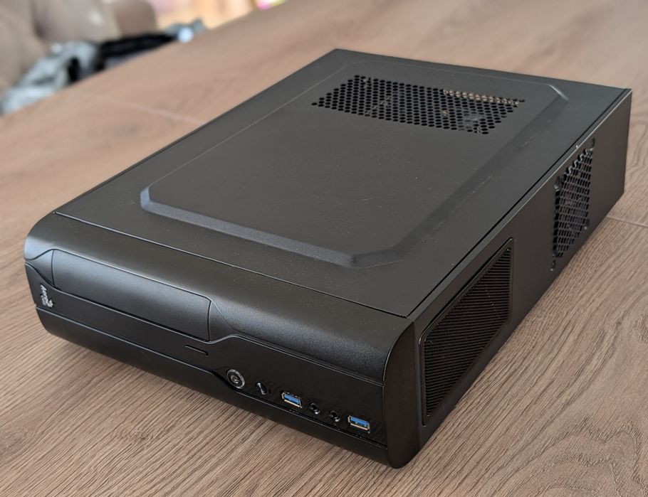 Компютър Intel (R) core (TM) i3-10100 CPU  3.60 GHz 32 RAM NVIDIA