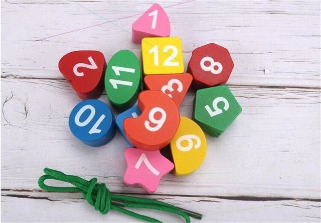 Монтесори дървен часовник