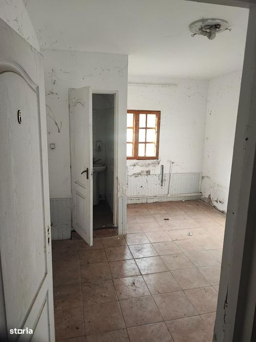 Vand teren comercial la E85 – Fostul Complex Roata Vietii.