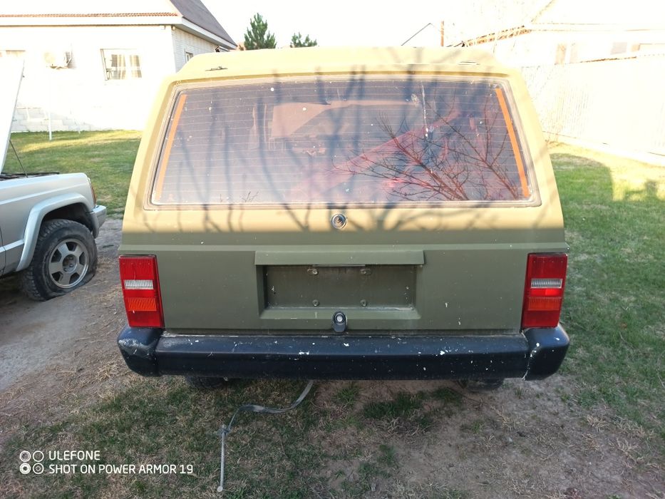 Продам Jeep Cherokee