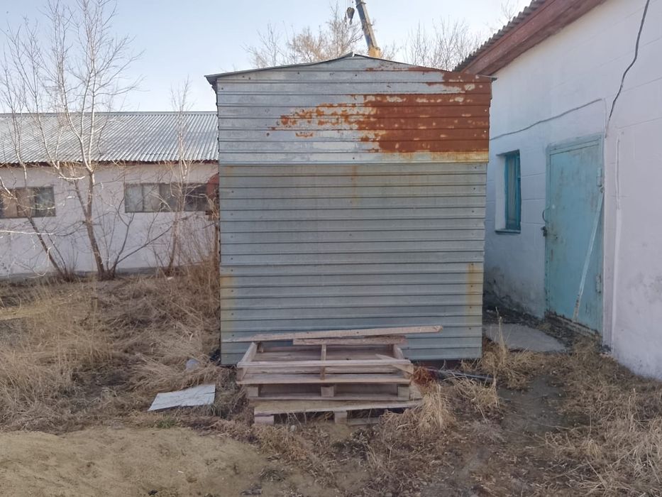 Вагон каркасный, металлический.