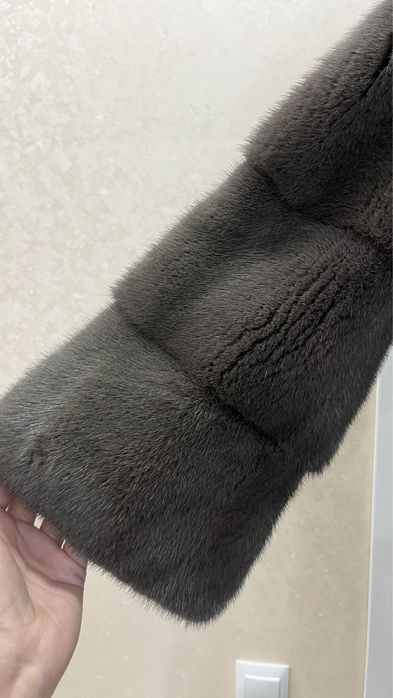 Продам норковую шубу