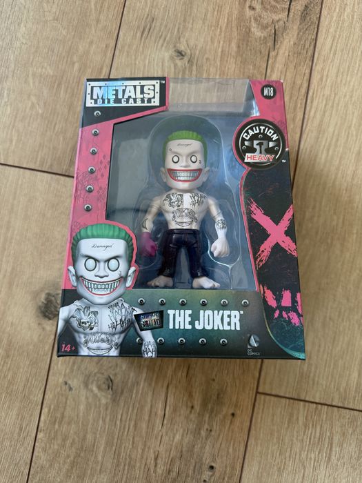 Екшън фигурка Metals Die Cast M18 The Joker (Suicide Squad)