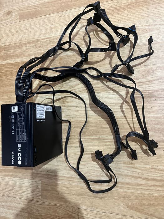 Componente PC - SSD, Placi retea 2.5Gb, ventilatoare, carcase, adaptoare