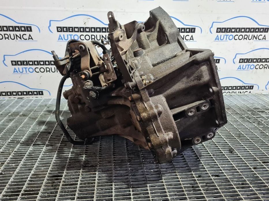 Cutie de viteze Nissan X - Trail T30 2.2 Dci 2001 - 2008 114CP Manuala 6 Trepte ...