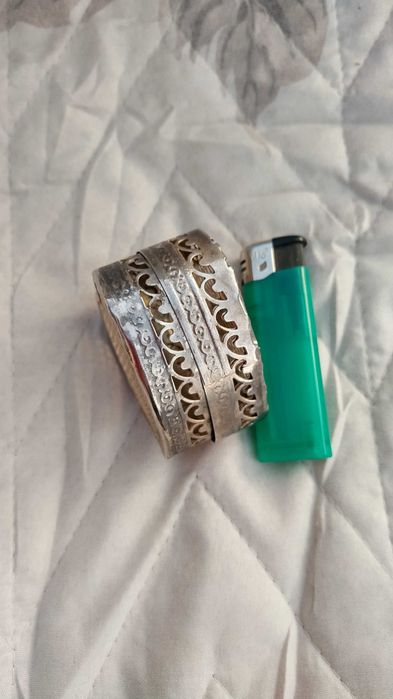 Шевна машина Finesse 834 и кутийка сърчице с рози