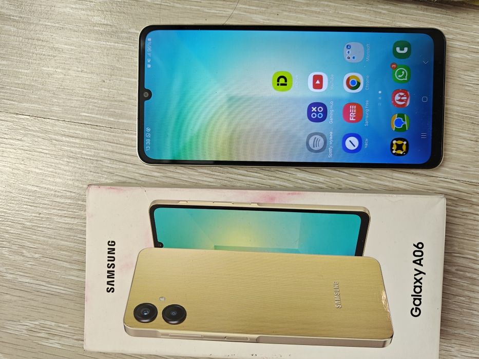 Продаю второй телефон