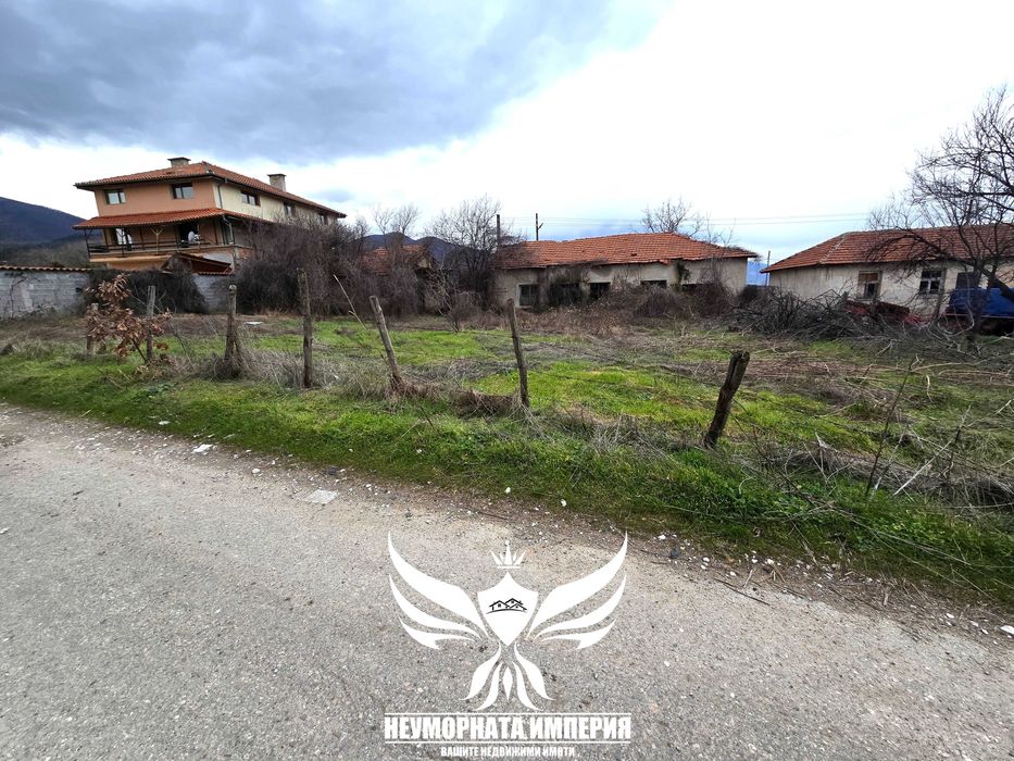 Продавам парцел 1225кв.м. в с.Новаково, общ.Асеновград статут УПИ