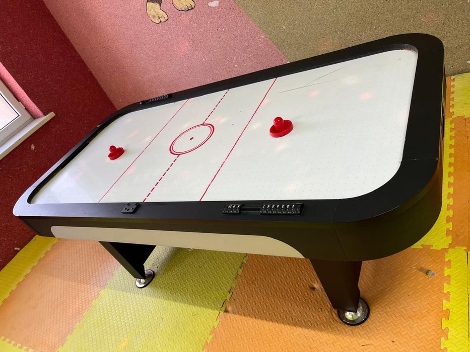 Аэрохоккей үстелі