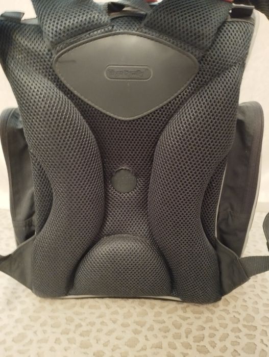 Продам школьный рюкзак