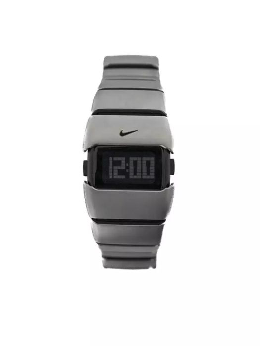 Nike raqamli sport soati
147,000 so'm