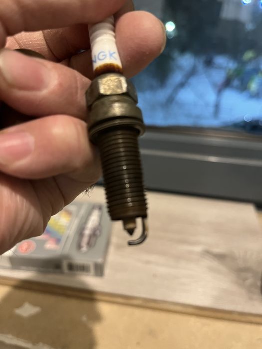 Продам свечи зажигания NGK