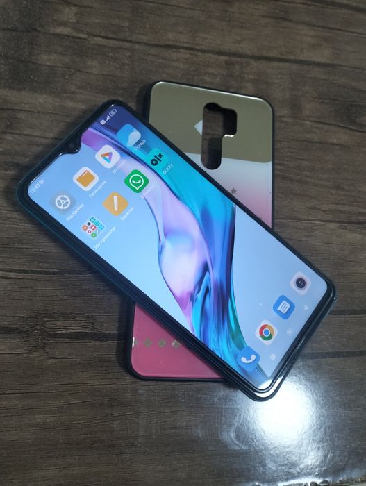 Продам Redmi 9. 64гб в отличном состоянии