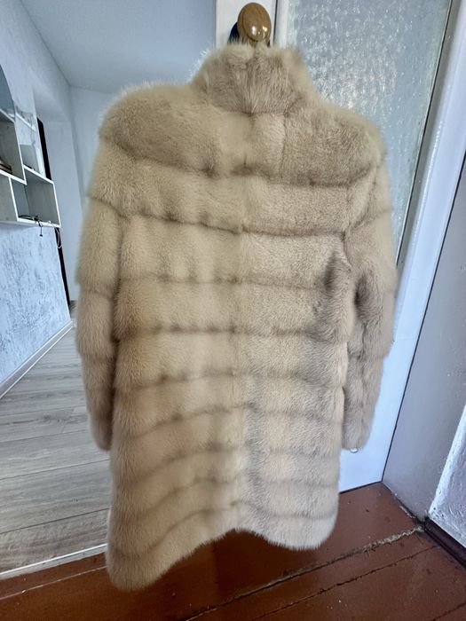Продам норковую шубу ТОРГ