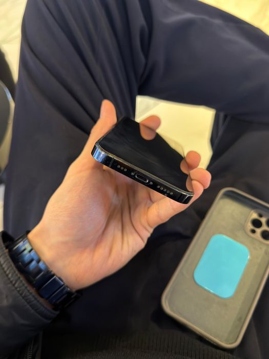 Продам iPhone 12 Pro