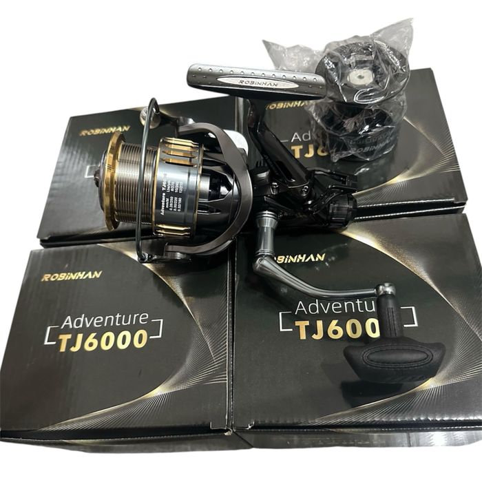 Vând set 4 mulinete Robinhasn Adventure TJ6000, noi, sigilate, cu accesorii incluse.