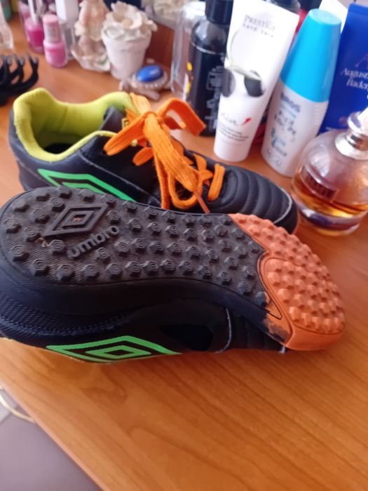 Детски стоножки 32 номер Umbro