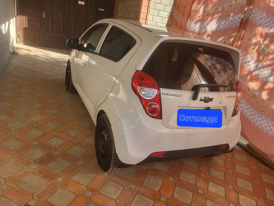 Спарк Автомат 1.25 Метан сотилад  Механикага обмен бори