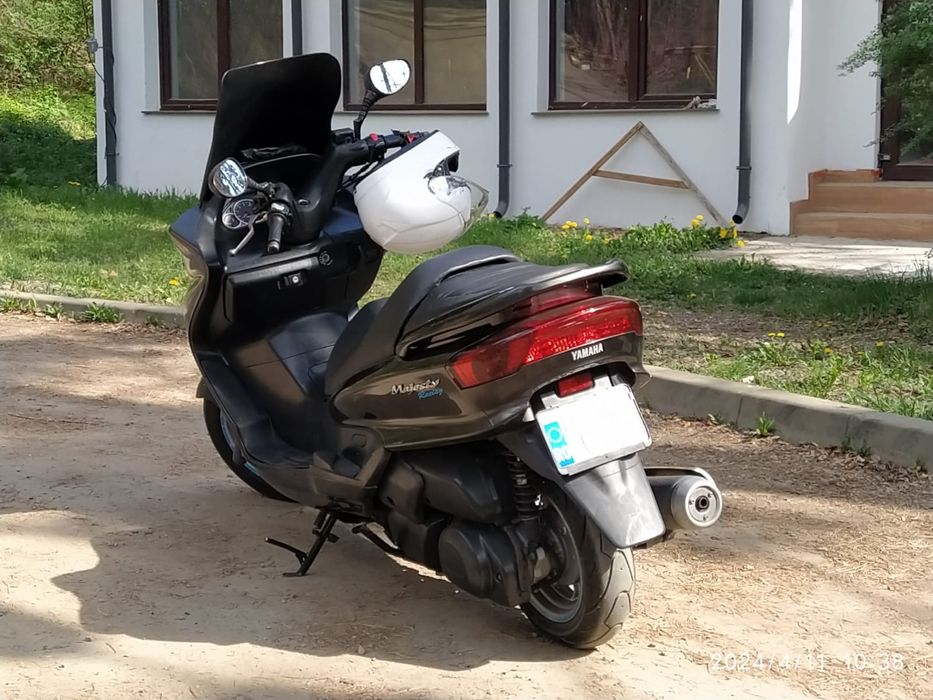 ScuterYamahaMajesty250