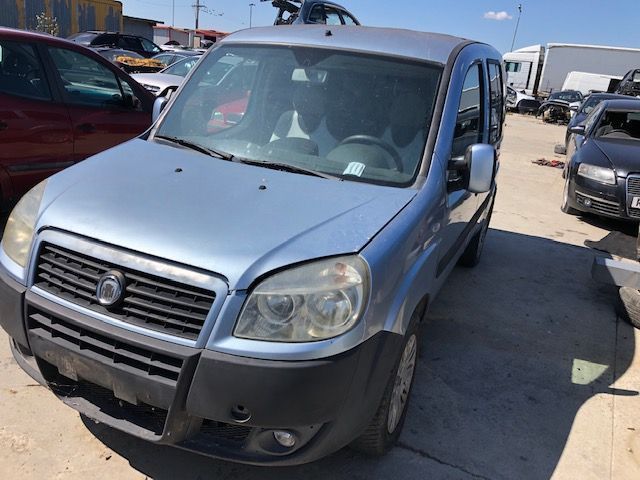 Dezmembrez Fiat Doblo an 2008 1.3 Multijet