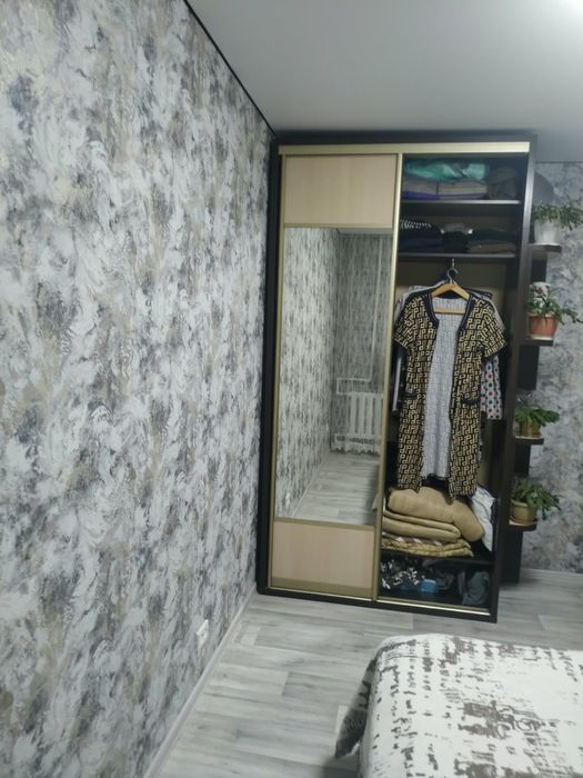 Продам шкаф в спальню