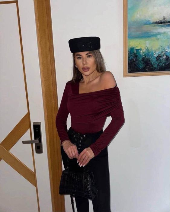 Лонгслив на одно плечо