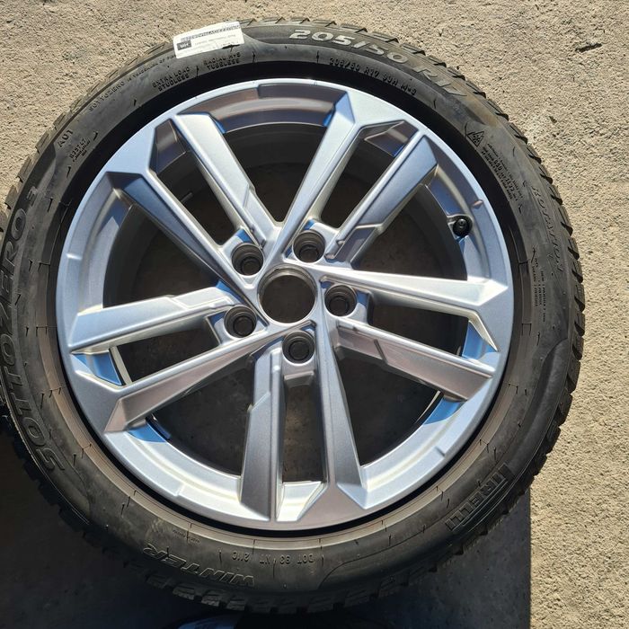 Roti/Jante/Jenti originale Audi A3 S3 [8V][8Y] 2016-> | Pirelli 205/50 R17