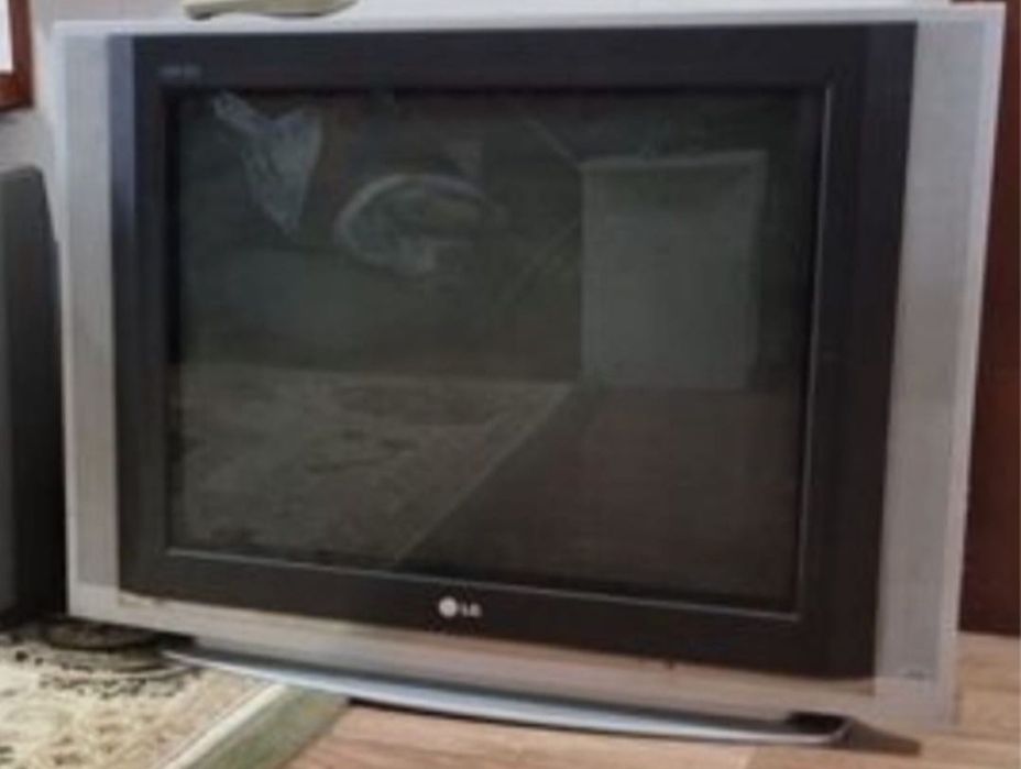 Продам телевизор