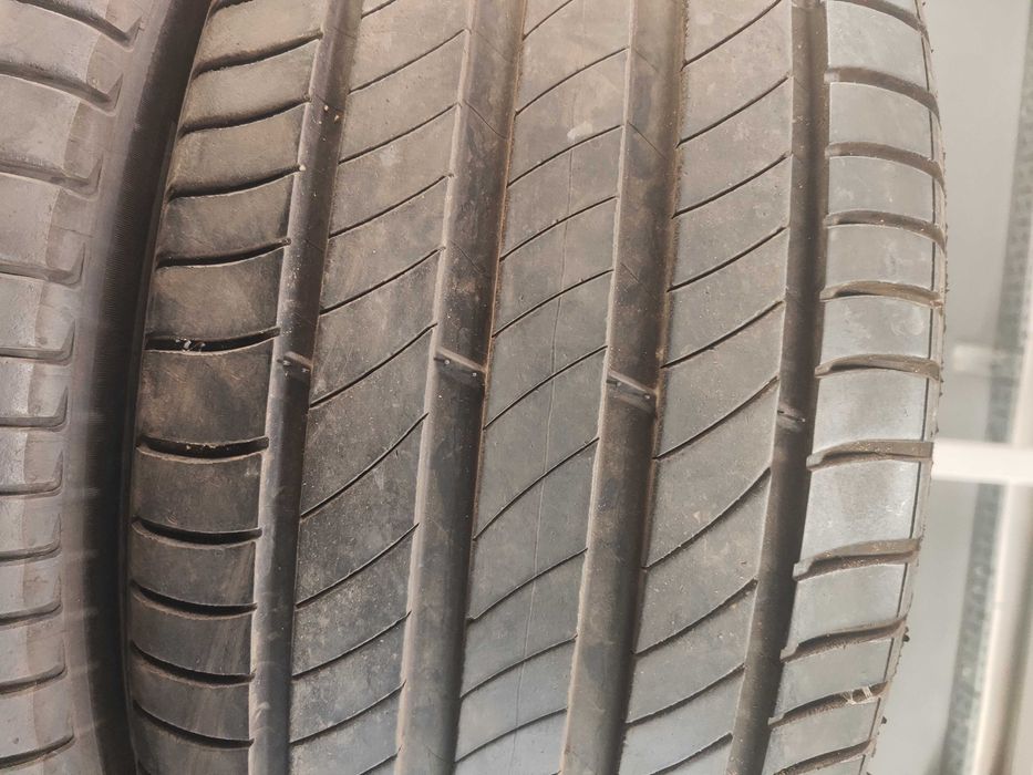 2бр.летни гуми 235/55/18 Michelin