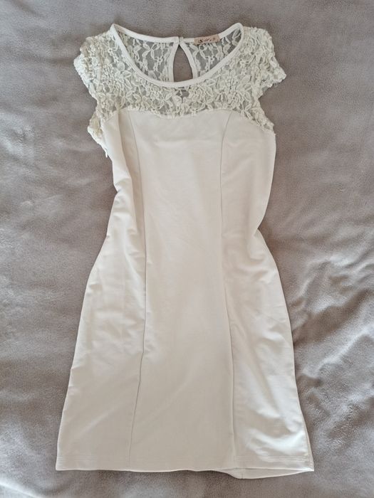 Vand rochii elegante