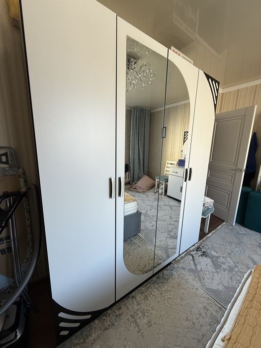 Шкаф и комод в спальню